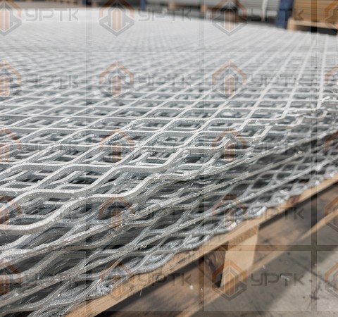 Сетка оцинкованная просечно-вытяжная в рулоне ЦПВС-D, 10×46,2×8мм