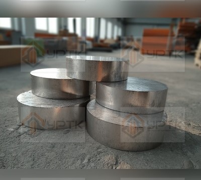 Поковка титановая квадратная 2В, 1000мм