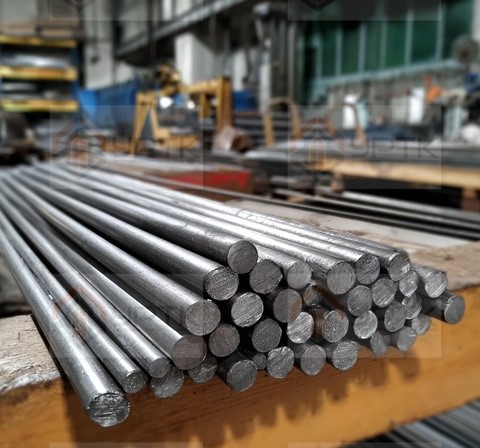 Пруток дюралевый прессованный квадратный В65, 130мм